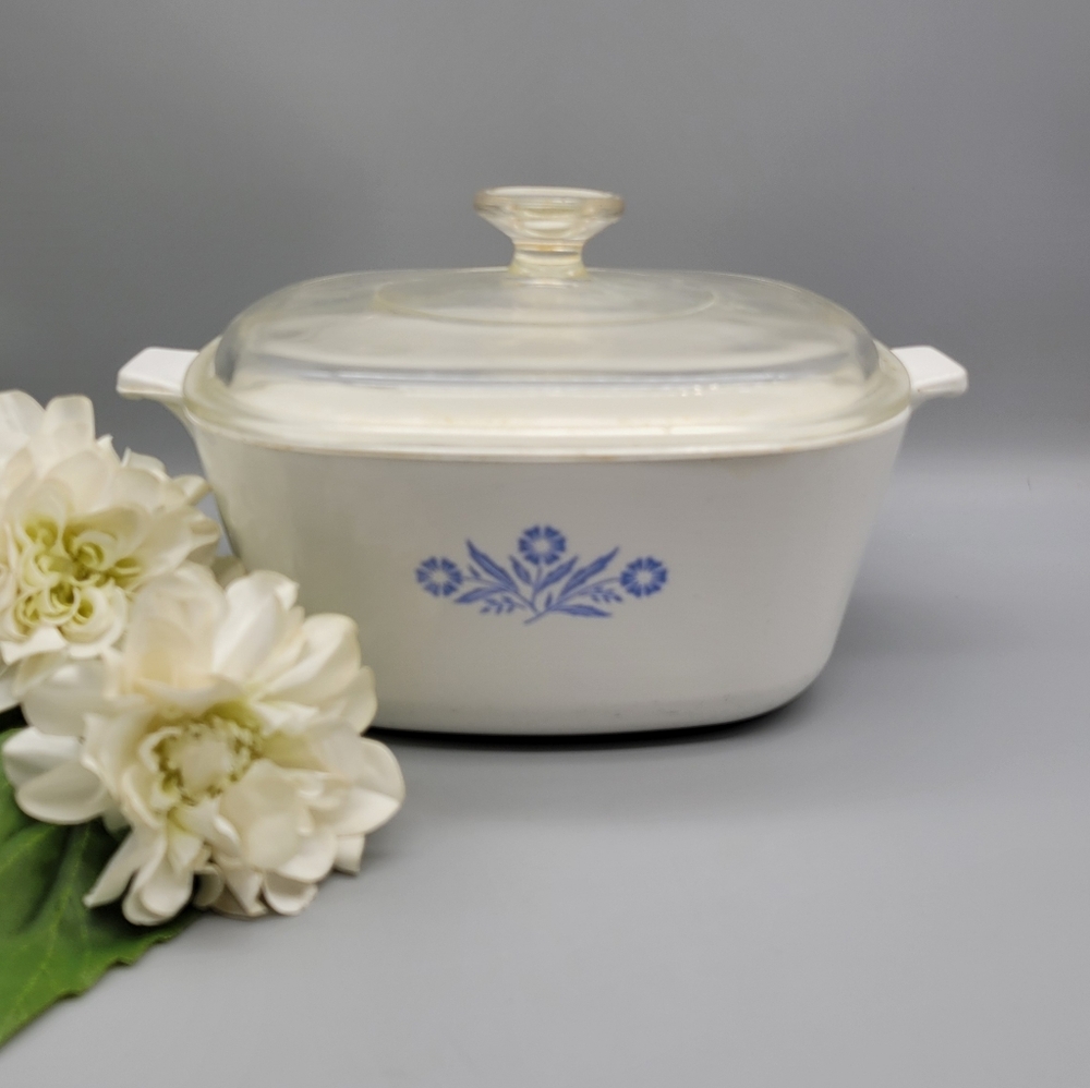 2.5 Quart Blue Cornflower Covered Casserole Dish From Corning Ware